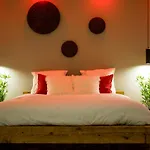 Le Petit Paradis